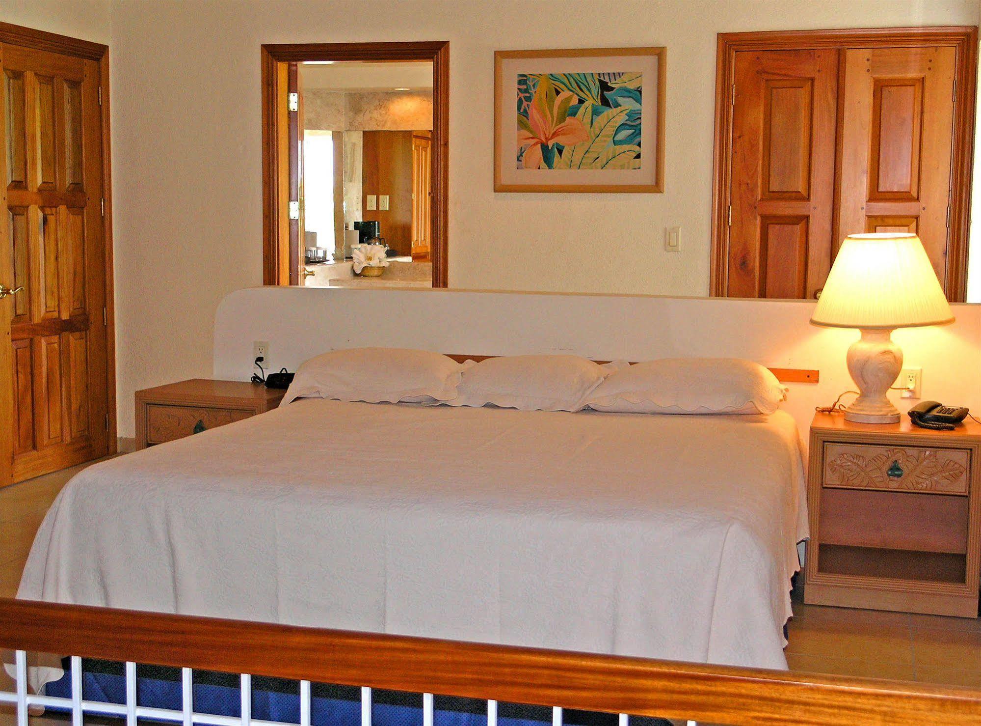 Marina Puesta Del Sol Hotel Aposentillo Bagian luar foto